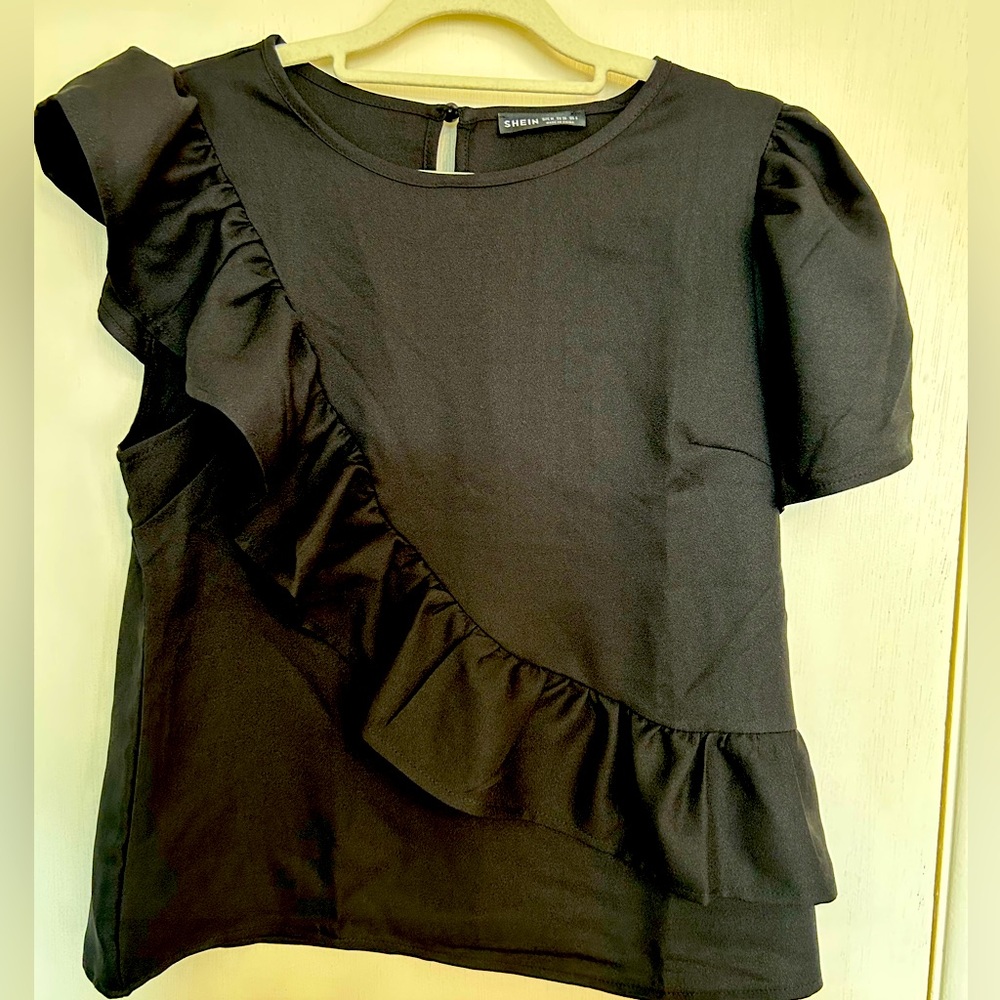 NWOT Black Blouse